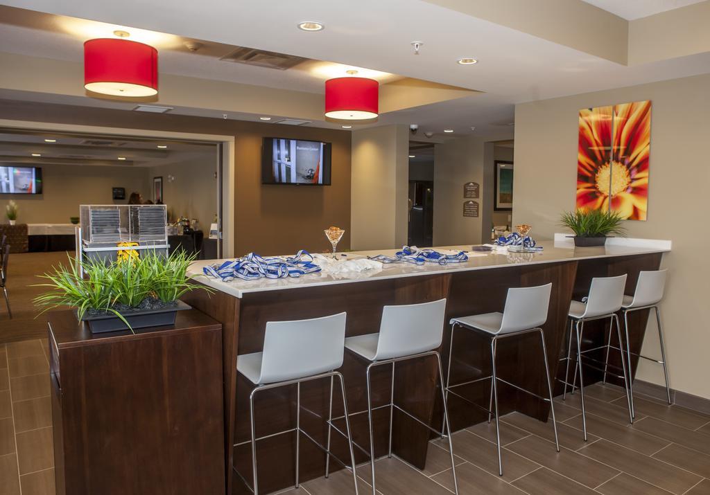 Microtel Inn & Suites By Wyndham Lloydminster Luaran gambar