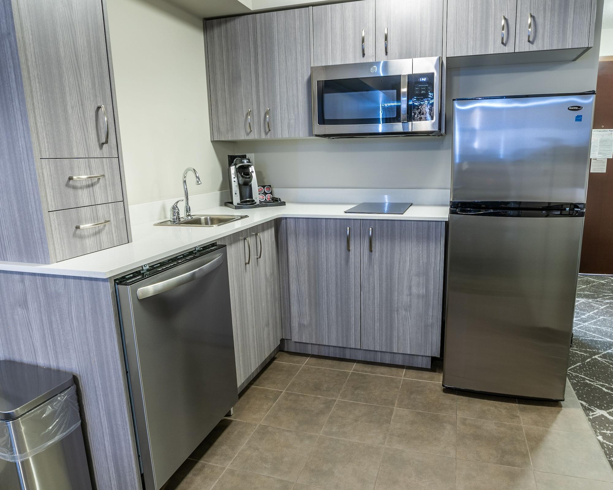 Microtel Inn & Suites By Wyndham Lloydminster Luaran gambar
