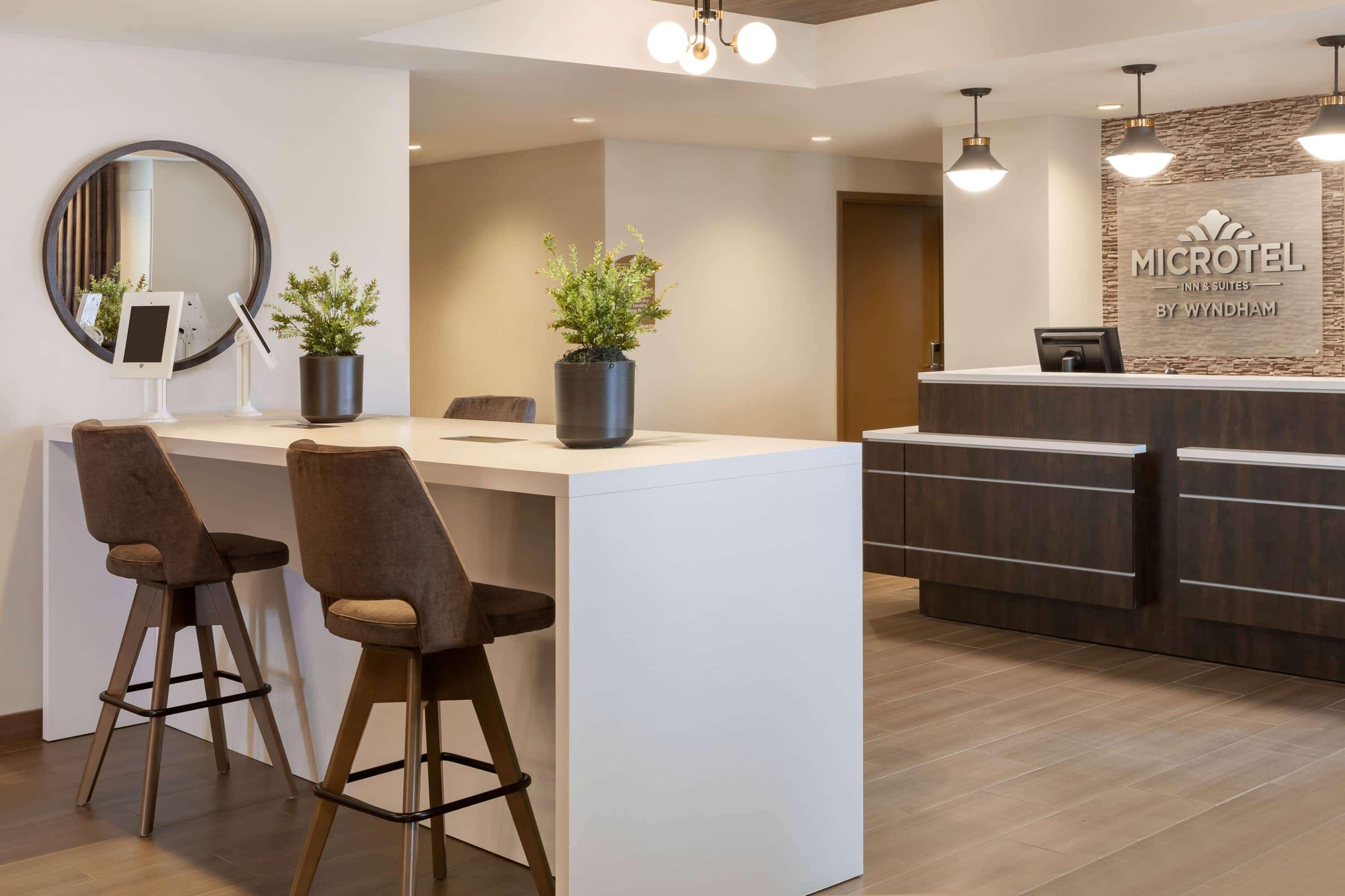 Microtel Inn & Suites By Wyndham Lloydminster Luaran gambar